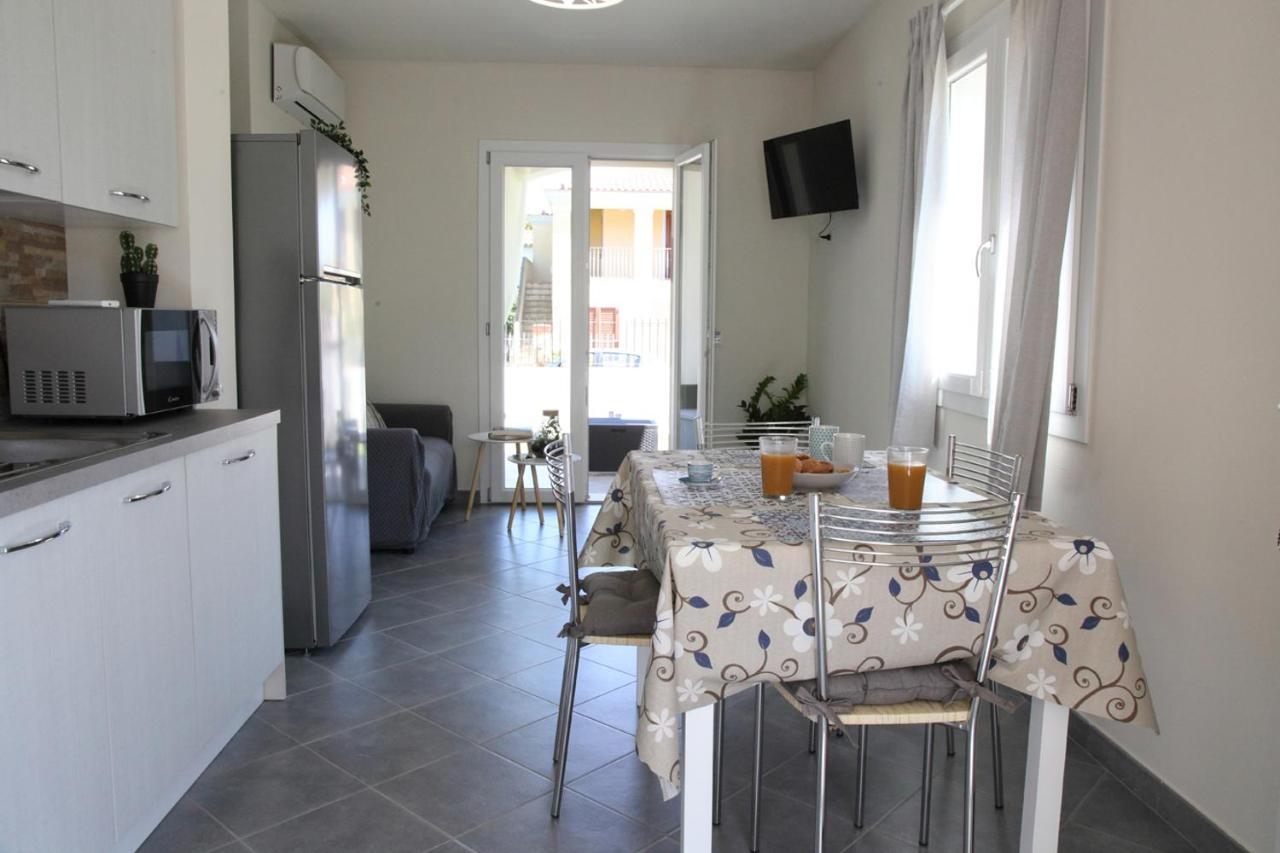 Appartement Casa Bianca Marea à Santa Maria Navarrese Extérieur photo